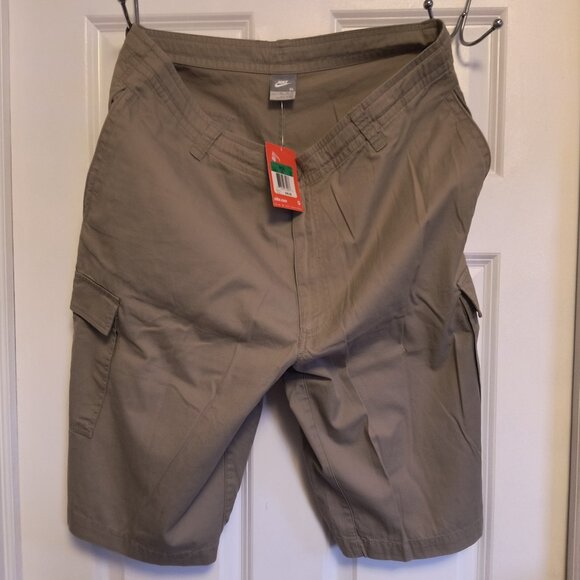 Nike Other - New Nike Mens Cargo Shorts  Size XL Tan